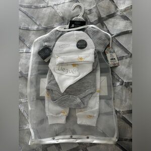 Baby clothing set